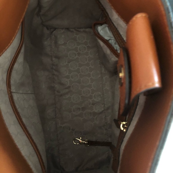 Michael Kors Hamilton Large Logo Tote in Brown - Picture 13 of 13